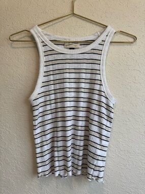 Universal Thread tank top